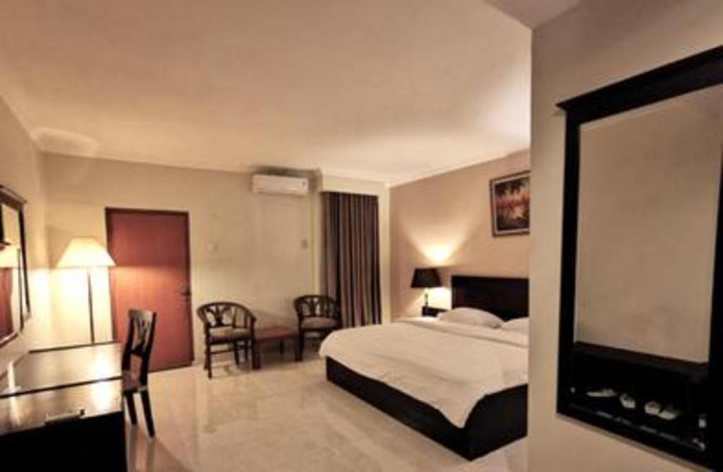Horison Plaza Tegal Hotel Exterior foto