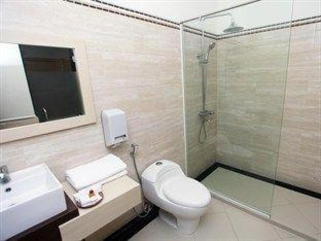 Horison Plaza Tegal Hotel Exterior foto