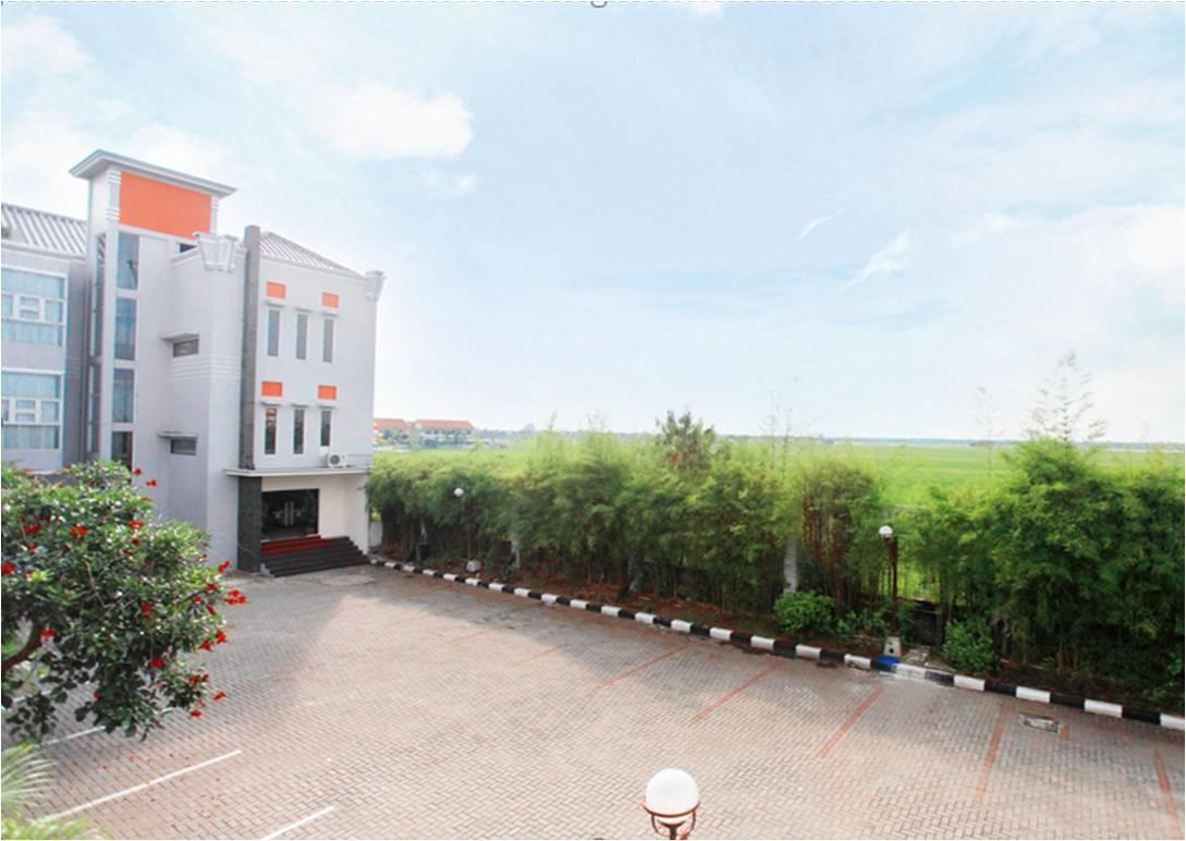 Horison Plaza Tegal Hotel Exterior foto